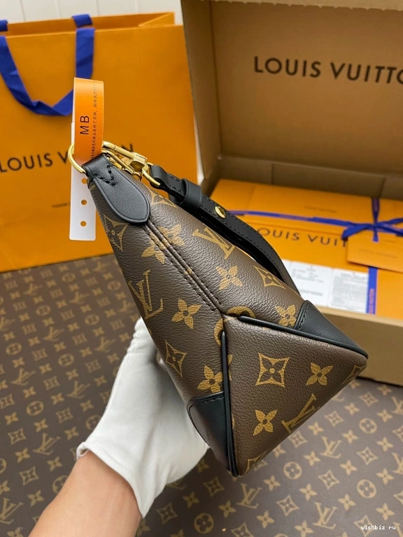 WIS BOULOGNE LOUIS VUITTON 0712